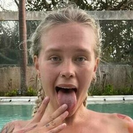 olimooo erotic star pictures