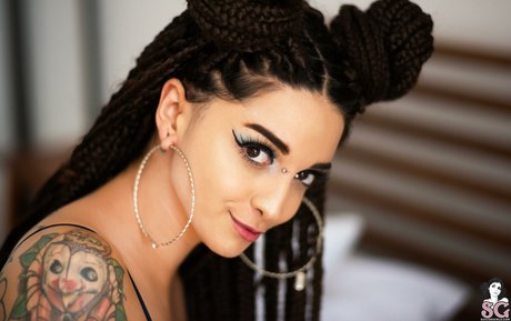 Deskicio Suicide pornstar exclusive pictures