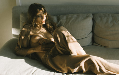 Lowkee Karlee free model pics