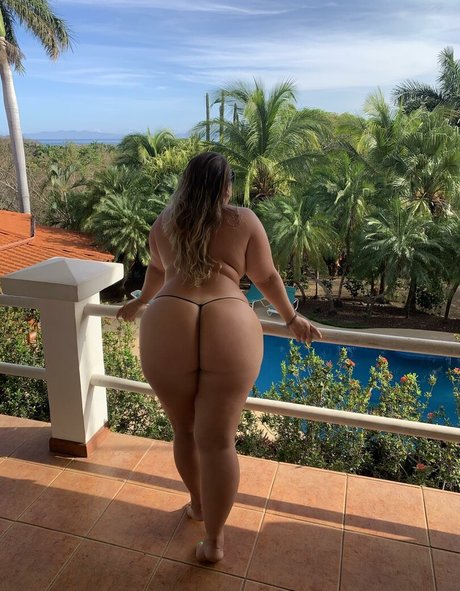 Ann Carvecson star best pics