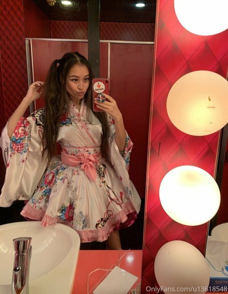 Official Kendama Babe pornstar sex gallery