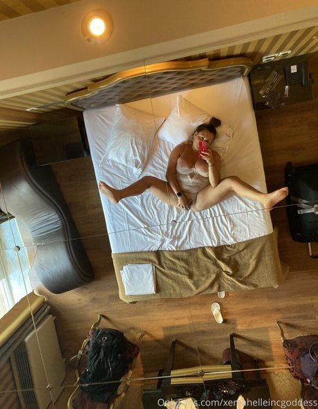 xeniahelleincgoddess exclusive pornstar pics