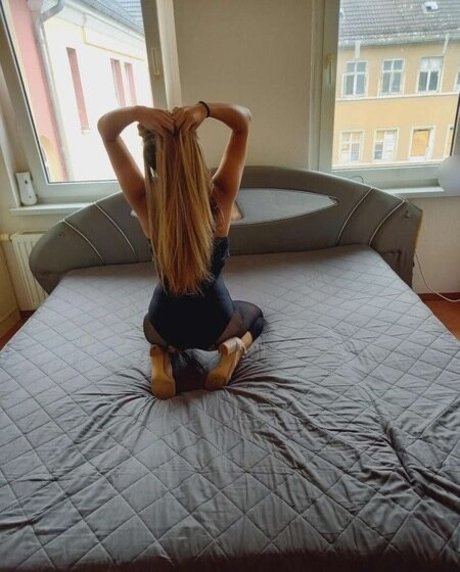 Sexi Gypsy star nude photo