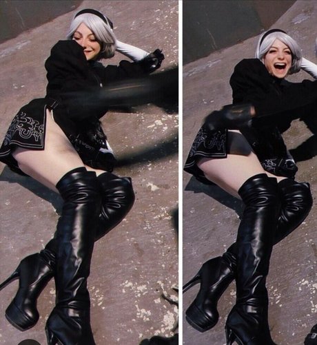 Dragon Cosplays exclusive star pictures