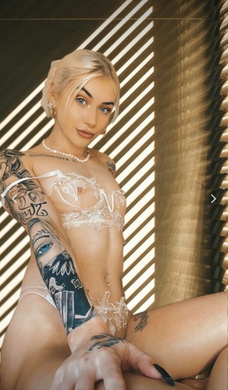 Candisek pornstar xxx photos