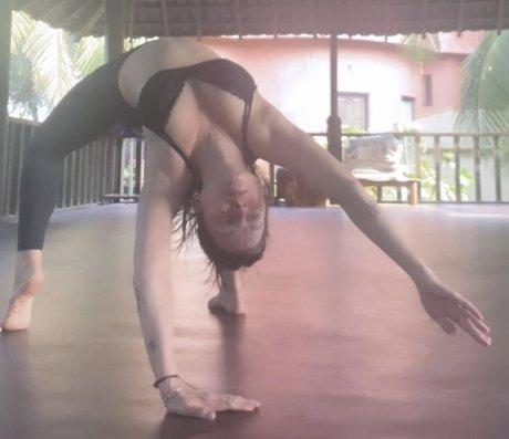 Sadie Frost beautiful pornstar pictures