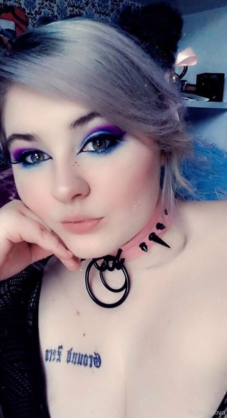 shylohnova beautiful model archive