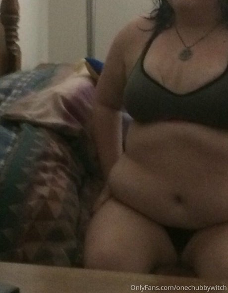 onechubbywitch star top photos