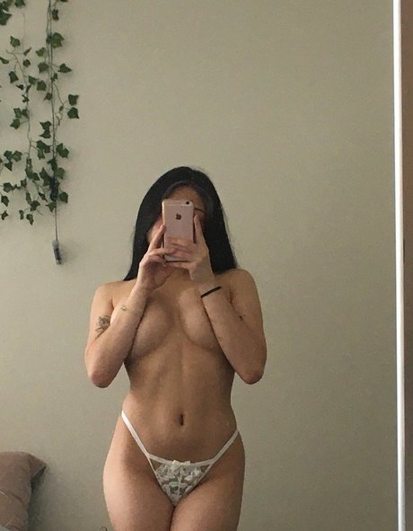 Deathlessley pornstar naked pics