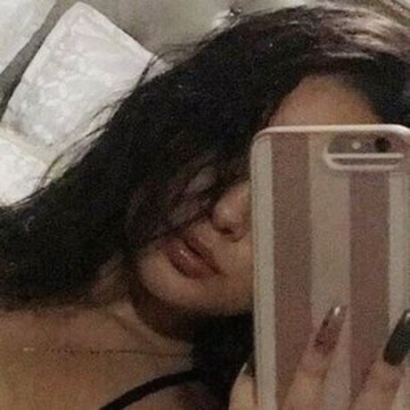 scauzz nudes star pics