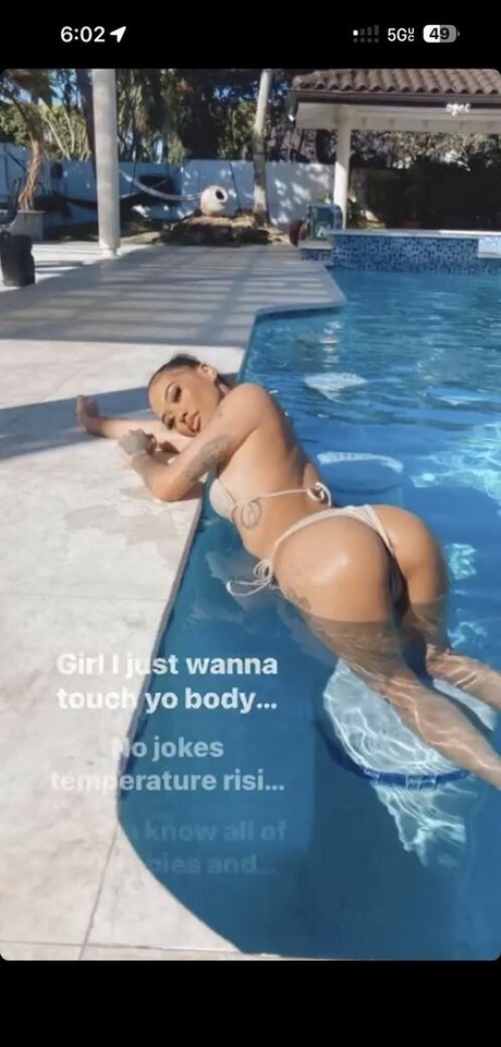 Badgirlshane model erotic images