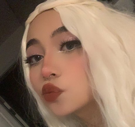 skinny blonde milf onlyfans porno pic