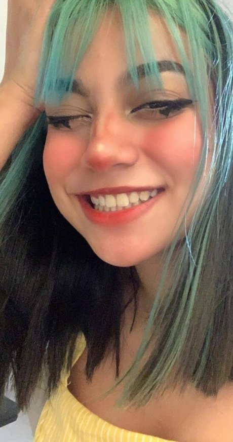 Tani Castaneda erotic actress pics