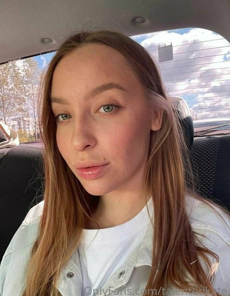 Talented Kate nude model images