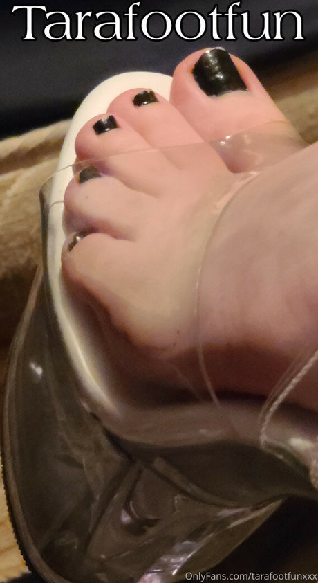 Tarafootfun pornstar erotic image