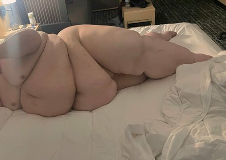 onlykrissy sexy pornstar image