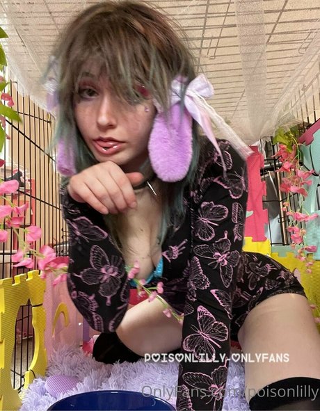 poisonlilly pornographic star pictures