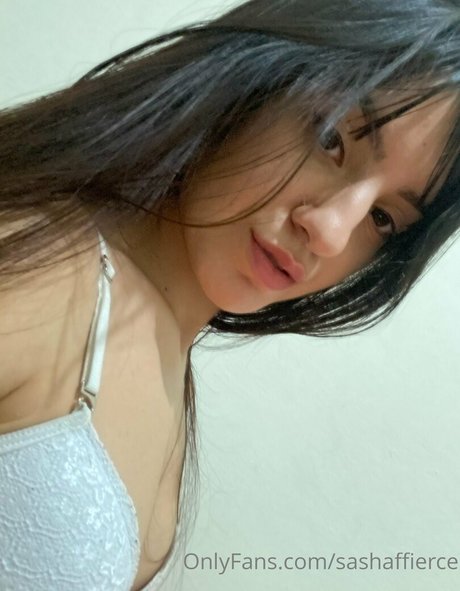 sashaffierce hot actress pictures