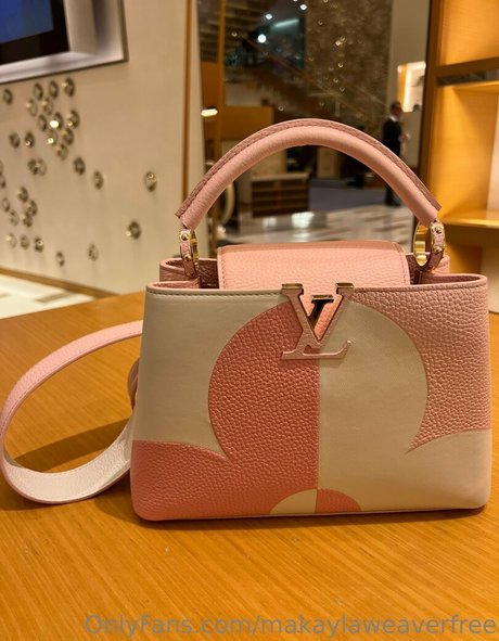 makaylaweaverfree beautiful model img