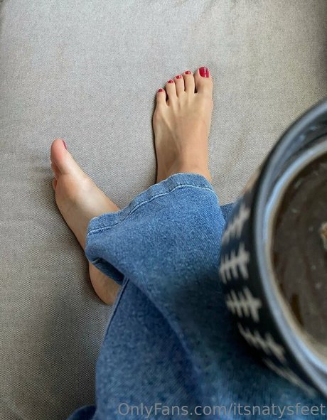 Itsnatysfeet pornographic star gallery