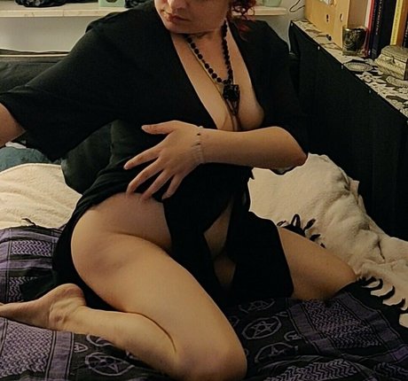 nymphrodite42 model free photo