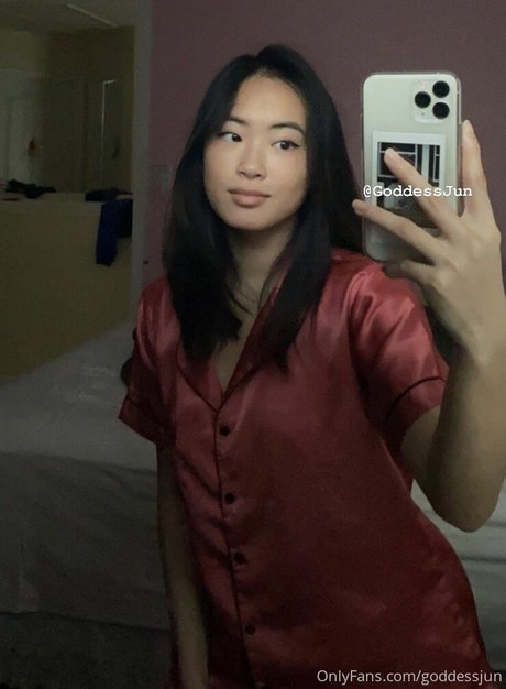 Goddessjun star nude pics