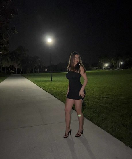 MadelynLipscomb perfect actress pics