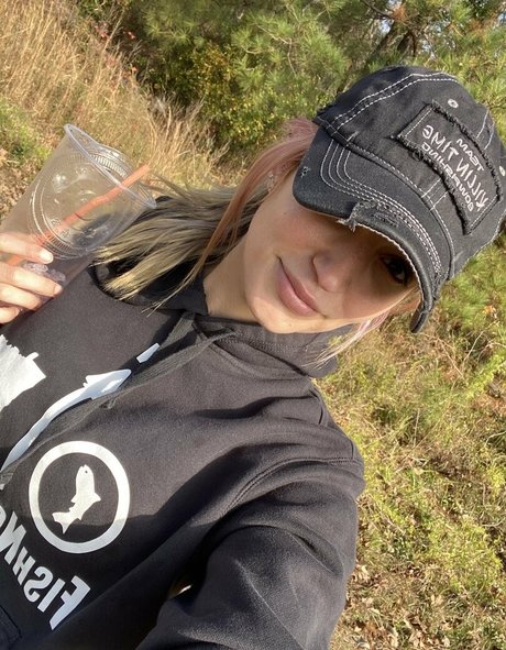 Jaclynn Crooks art model images