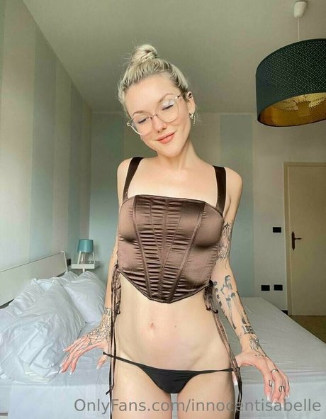 Innocent Isabelle pornstar nudes galleries