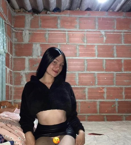 soy danni18 perfect model photo