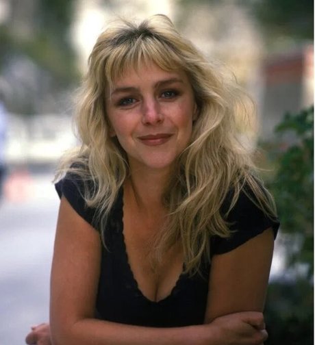 Leslie Ash pornographic star pictures