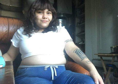 sydgettinbig perfect actress img