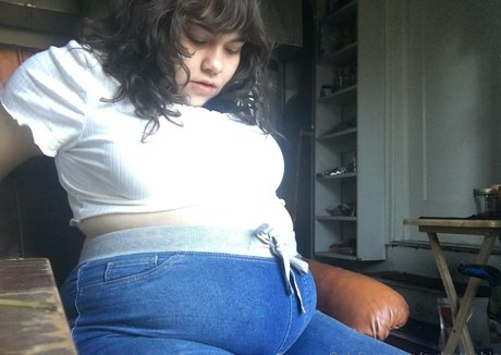 sydgettinbig model pornographic img