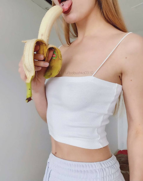 miss spray model nude pics