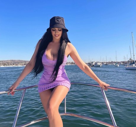 Jordan Taverner pornstar sex image