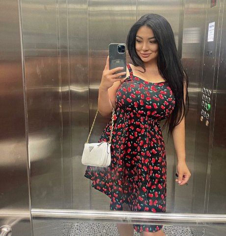 Asa Lochka star sexy images