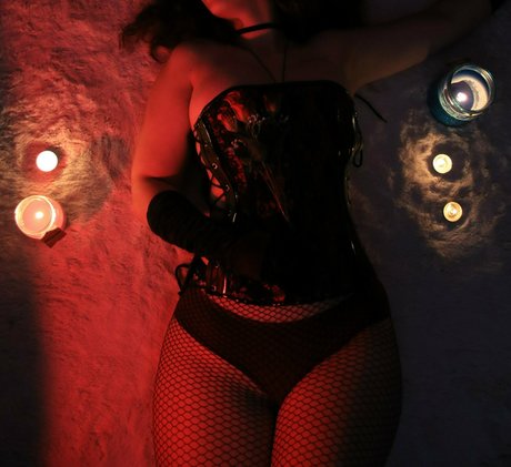 kitsunemimigirl sex model image