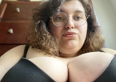 fatalefayefree xxx actress gallery