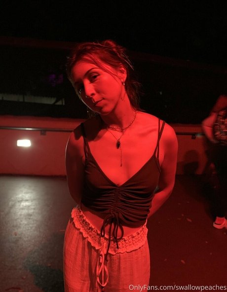swallowpeaches top pornstar galleries