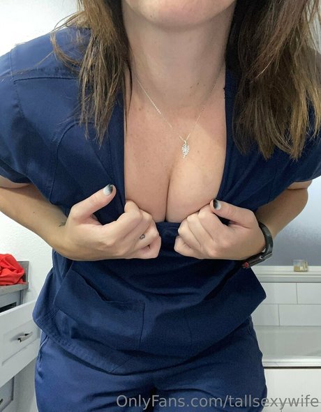 tallsexywife hot actress pictures