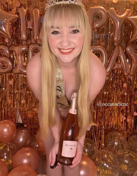 cum selfie onlyfans nude images