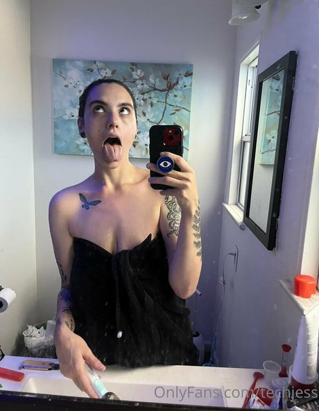 techjess naked star photos