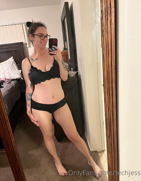 techjess sex model photos