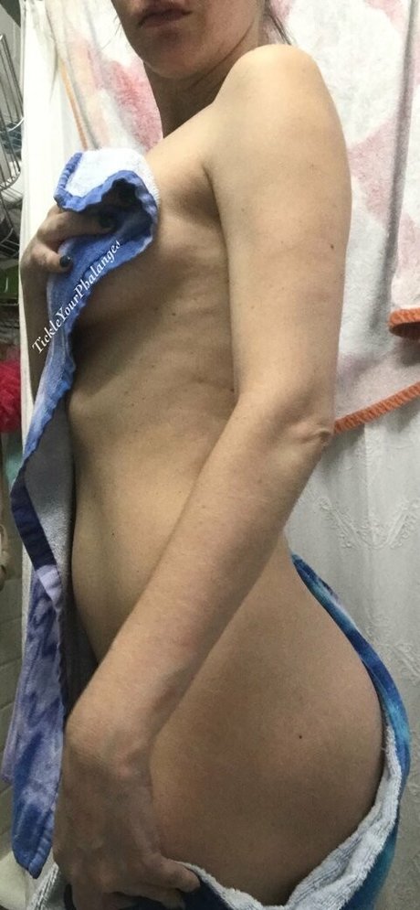 goddess tickle model high quality pictures