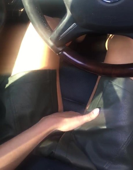 teen lesbian onlyfans hot naked image