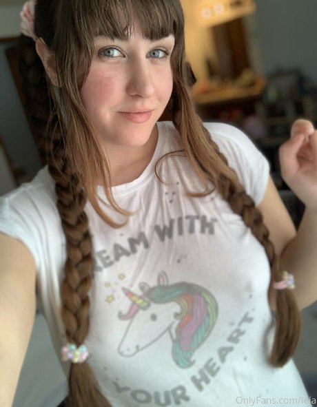 famous nude onlyfans pornos images