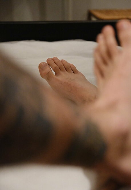 male feet uk hot model pictures