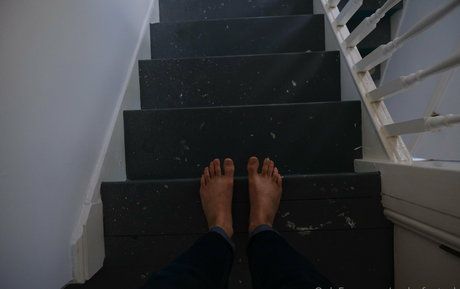 male feet uk nudes model image