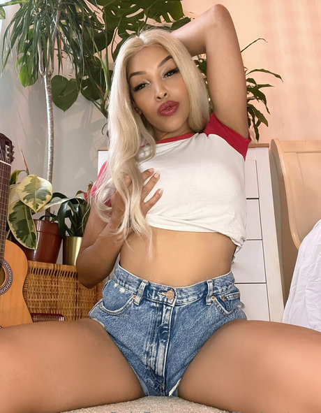 tiffanies toes pornstar nudes photo