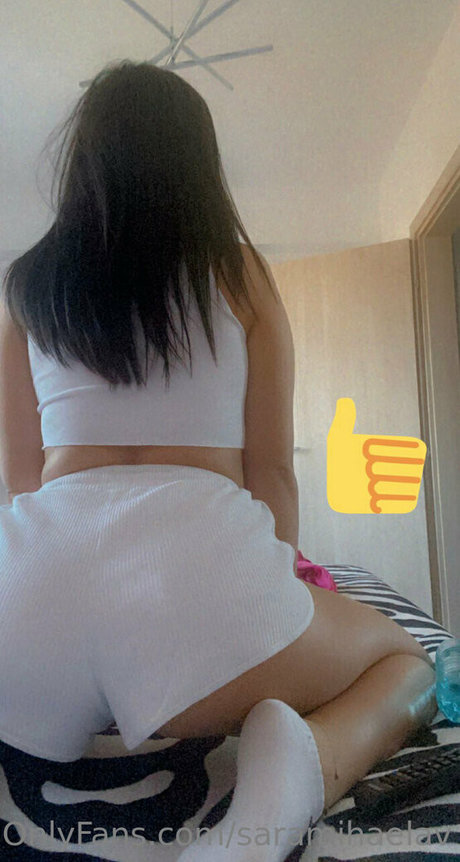 zinazinav model beautiful photo